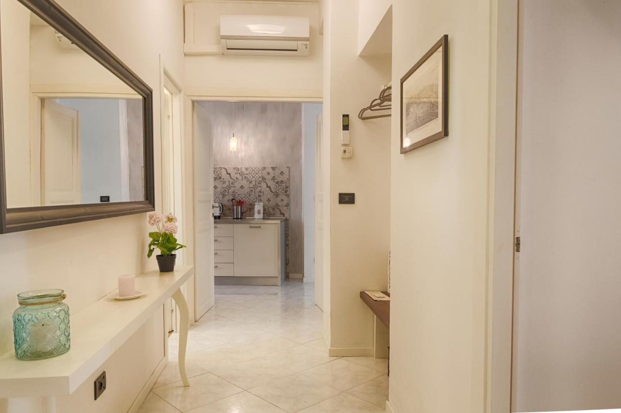Mihaela Apartment - Charme Near The Station Trieste Luaran gambar