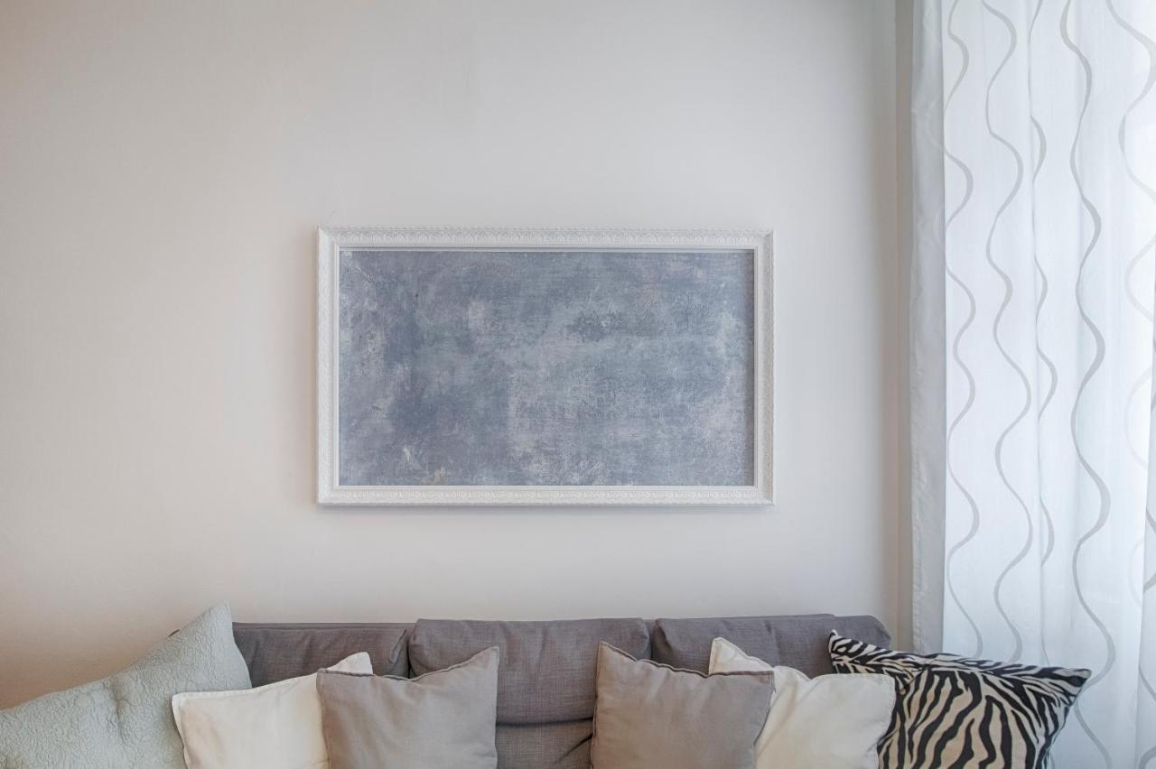 Mihaela Apartment - Charme Near The Station Trieste Luaran gambar